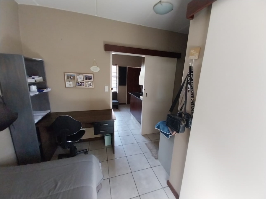 1 Bedroom Property for Sale in Bult South North West